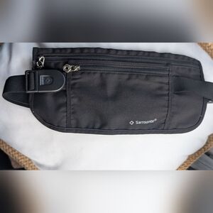Samsonite Black‎ Belt Bag